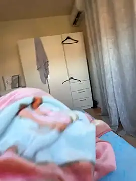 Snapshot of jessieandjames29 chatting on March 20, 2025, 7:25 am jessieandjames29 online show from March 20, 2025, 7:25 am