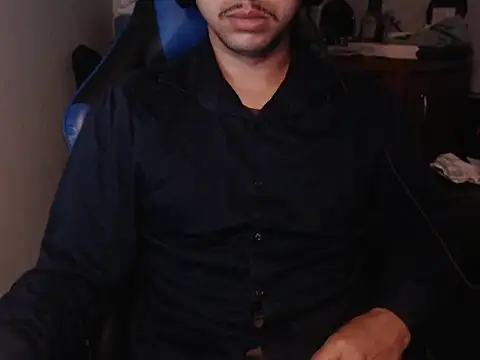 anjonoturno1 online show from November 17, 2025, 6:19 am