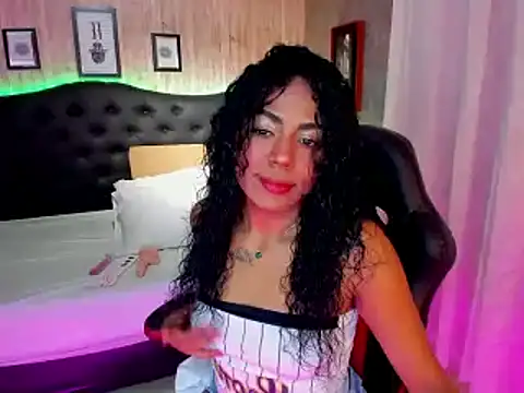 Snapshot of Edelaine_rogers chatting on January 17, 2025, 7:49 pm Edelaine rogers online show from January 17, 2025, 7:49 pm