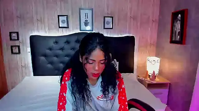 Snapshot of Edelaine_rogers chatting on February 27, 2025, 3:58 am Edelaine rogers online show from February 27, 2025, 3:58 am