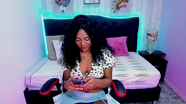 Snapshot of Edelaine_rogers chatting on September 14, 2025, 5:39 am Edelaine rogers online show from September 14, 2025, 5:39 am