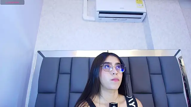 Amy wats0n online show from April 6, 2026, 7:04 pm