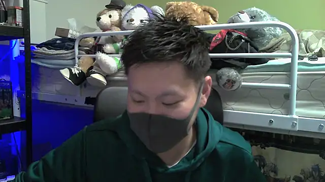 Snapshot of Owl1216 chatting on December 30, 2024, 1:47 pm Owl1216 online show from December 30, 2024, 1:47 pm