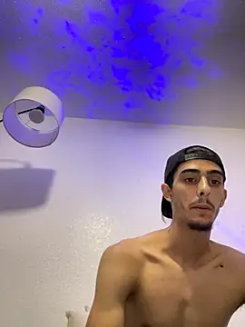 kennylove420 online show from October 6, 2025, 4:10 am