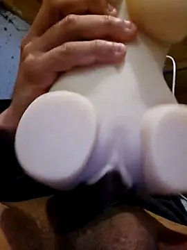 Axeltu77 online show from April 21, 2026, 3:13 am