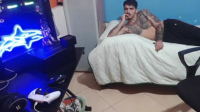 Snapshot of Badboyi1997 chatting on October 16, 2025, 1:50 am Badboyi1997 online show from October 16, 2025, 1:50 am