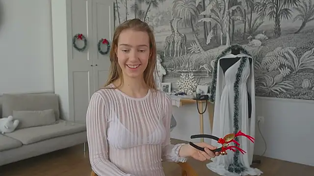 Snapshot of solar_bella chatting on December 22, 2024, 1:22 pm solar bella online show from December 22, 2024, 1:22 pm