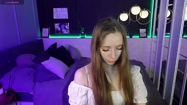 OliviaGentle online show from February 10, 2025, 1:57 am