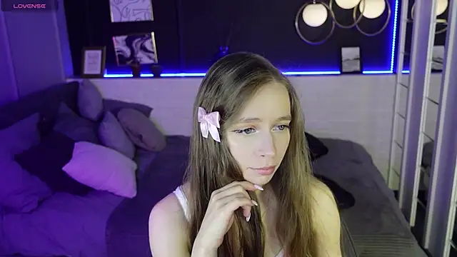 OliviaGentle online show from February 19, 2025, 10:42 pm