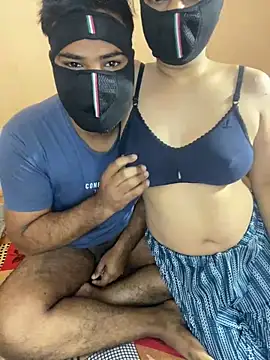 Snapshot of mickey_love chatting on February 8, 2025, 5:51 am mickey love online show from February 8, 2025, 5:51 am