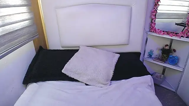 Snapshot of palmer_mIix chatting on January 13, 2025, 12:35 pm palmer mIix online show from January 13, 2025, 12:35 pm