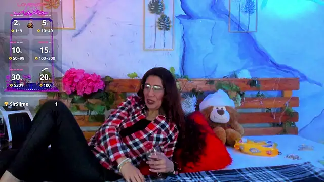 Snapshot of Perla_Franco chatting on December 29, 2024, 9:17 am Perla Franco online show from December 29, 2024, 9:17 am