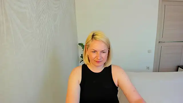 Alicee Gracee online show from May 8, 2026, 8:08 am