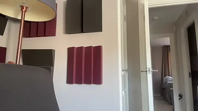 LustfulLuna  online show from November 1, 2025, 1:46 pm