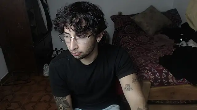 Snapshot of Dereck_Dickson chatting on September 20, 2025, 2:23 am Dereck Dickson online show from September 20, 2025, 2:23 am