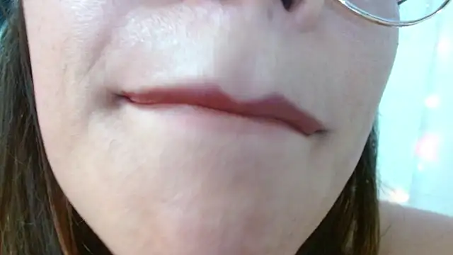 Snapshot of miss_evoleth2 chatting on July 2, 2026, 3:23 am miss evoleth2 online show from July 2, 2026, 3:23 am