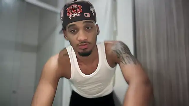 Snapshot of michael_jordanx chatting on March 3, 2025, 2:26 pm michael jordanx online show from March 3, 2025, 2:26 pm