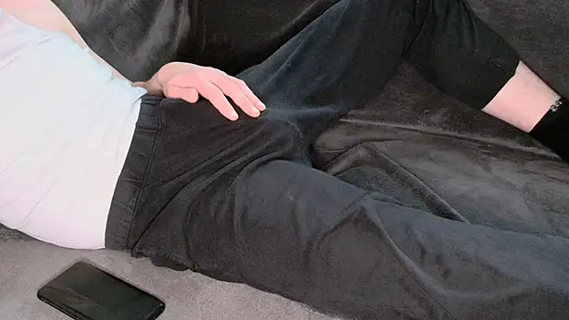 Snapshot of stivi0105 chatting on November 17, 2025, 12:00 pm stivi0105 online show from November 17, 2025, 12:00 pm