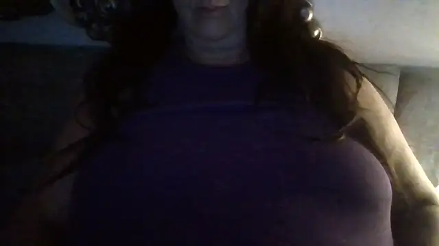 Snapshot of Tillieuk chatting on June 2, 2026, 8:55 pm Tillieuk online show from June 2, 2026, 8:55 pm