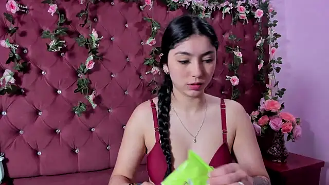 Lucy Anall  online show from June 2, 2026, 9:39 pm