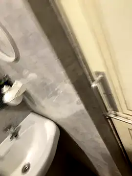 satrr xxx online show from October 19, 2025, 5:30 am