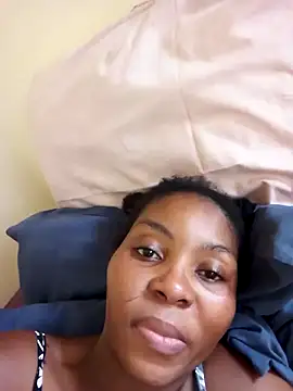 Snapshot of CURVYZENANDExx chatting on December 2, 2024, 11:56 am CURVYZENANDExx online show from December 2, 2024, 11:56 am