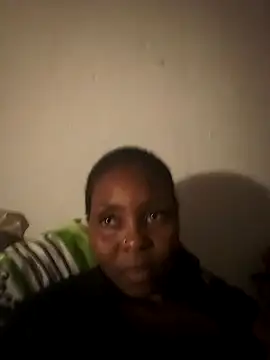 Snapshot of CURVYZENANDExx chatting on November 2, 2025, 5:15 pm CURVYZENANDExx online show from November 2, 2025, 5:15 pm