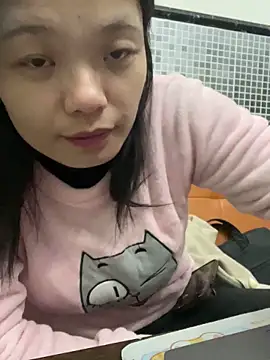 Bella0815 online show from November 26, 2025, 7:48 pm