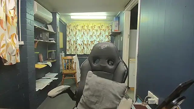 tilobinder online show from March 6, 2026, 2:57 pm