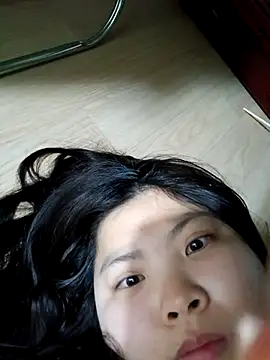 hello098712 online show from March 5, 2025, 3:07 pm