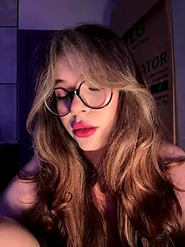 CutiePie3 online show from September 18, 2025, 11:29 pm