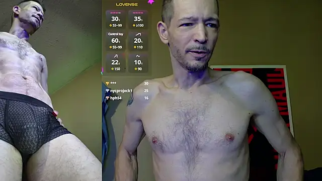 Snapshot of MasterForgedRayy chatting on December 23, 2024, 5:17 am MasterForgedRayy online show from December 23, 2024, 5:17 am