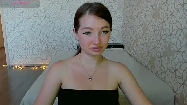 Lissa Cristal online show from June 28, 2026, 11:27 am