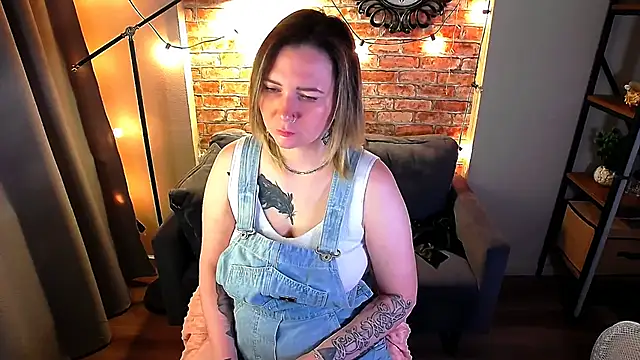 Ozalin Green online show from September 11, 2025, 7:25 pm