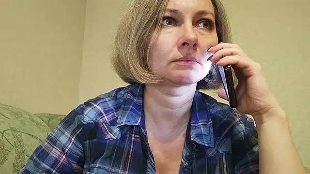 Snapshot of EdithManning chatting on January 20, 2025, 8:41 am EdithManning online show from January 20, 2025, 8:41 am