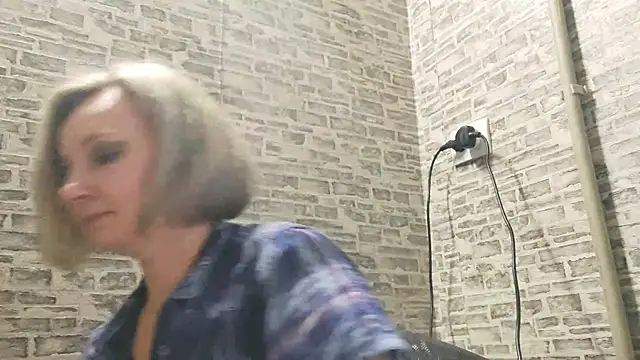 Snapshot of EdithManning chatting on January 21, 2025, 1:54 pm EdithManning online show from January 21, 2025, 1:54 pm