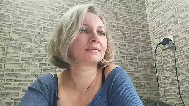 Snapshot of EdithManning chatting on February 7, 2025, 8:44 am EdithManning online show from February 7, 2025, 8:44 am