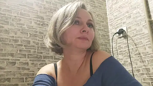 Snapshot of EdithManning chatting on February 7, 2025, 2:47 pm EdithManning online show from February 7, 2025, 2:47 pm
