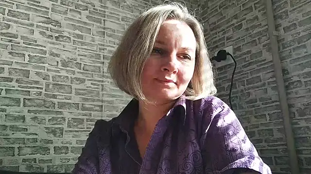 Snapshot of EdithManning chatting on February 13, 2025, 8:06 am EdithManning online show from February 13, 2025, 8:06 am