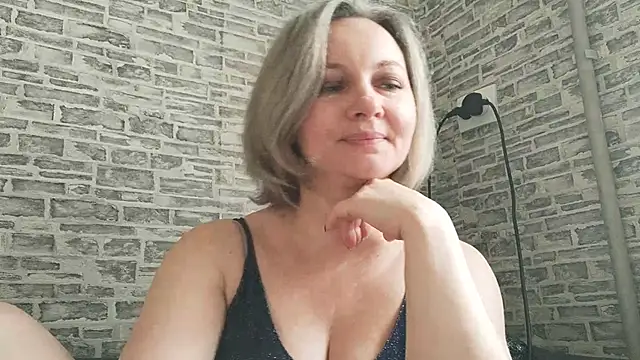 Snapshot of EdithManning chatting on February 27, 2025, 6:07 am EdithManning online show from February 27, 2025, 6:07 am