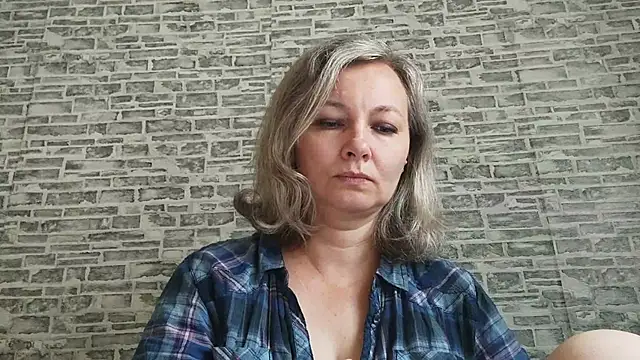 Snapshot of EdithManning chatting on September 11, 2025, 5:07 am EdithManning online show from September 11, 2025, 5:07 am