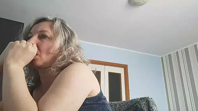 EdithManning online show from February 16, 2026, 7:48 am