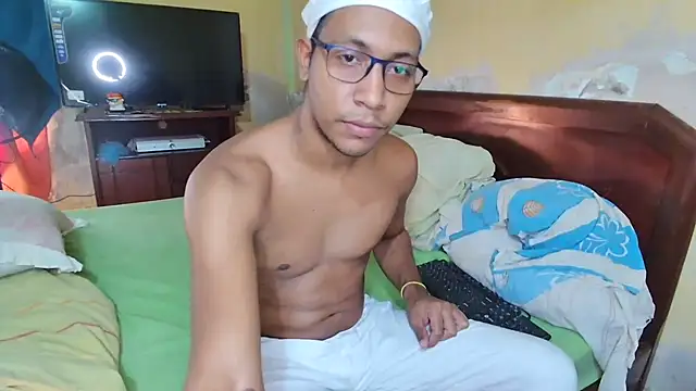 Snapshot of jeffblack2 chatting on September 21, 2025, 8:10 pm jeffblack2 online show from September 21, 2025, 8:10 pm