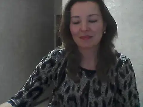 Snapshot of VselenaSun402 chatting on January 2, 2025, 10:37 am VselenaSun402 online show from January 2, 2025, 10:37 am