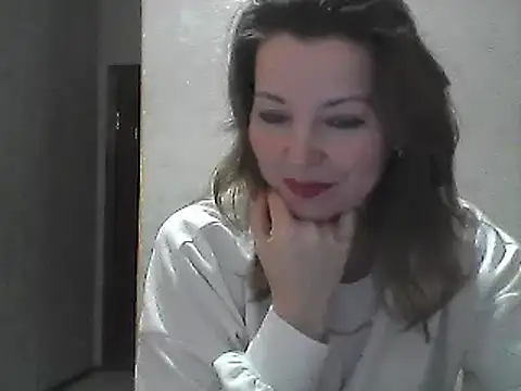 Snapshot of VselenaSun402 chatting on January 5, 2025, 9:15 am VselenaSun402 online show from January 5, 2025, 9:15 am