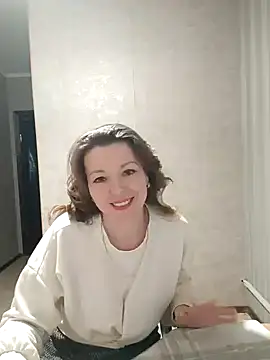 Snapshot of VselenaSun402 chatting on February 11, 2025, 11:21 am VselenaSun402 online show from February 11, 2025, 11:21 am