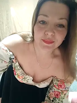 VselenaSun402 online show from March 8, 2026, 1:37 pm