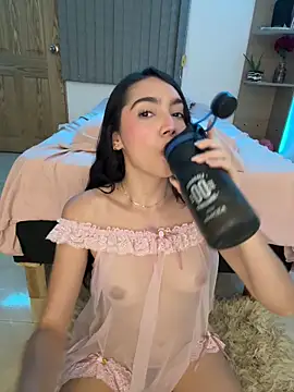 Snapshot of SOY_LUPE chatting on February 28, 2025, 12:32 am SOY LUPE online show from February 28, 2025, 12:32 am