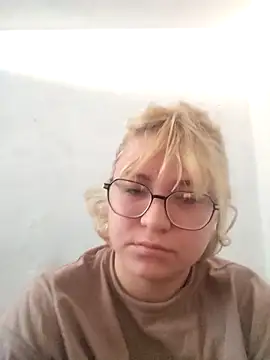 iDogrose21 online show from December 20, 2025, 3:52 pm