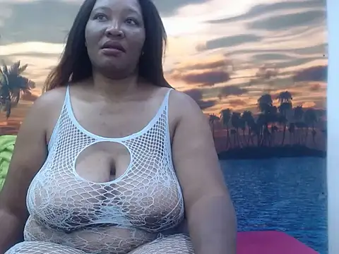 chubbydoll122 online show from May 24, 2026, 1:16 pm